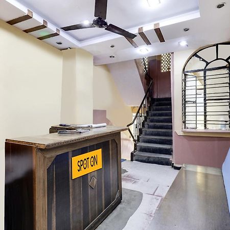 Spot On Hotel Sai Ashirwad Residency Hyderabad Exterior photo