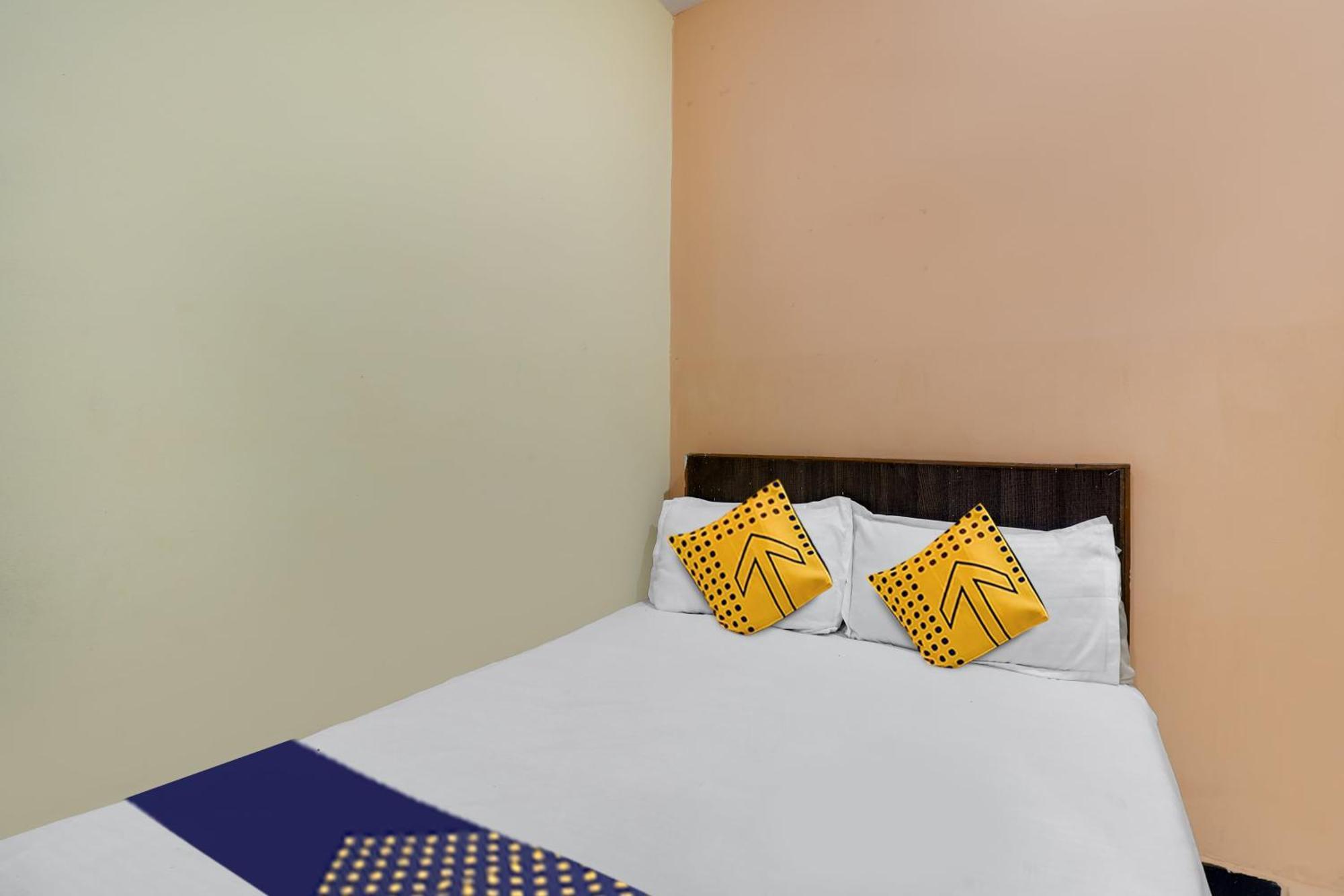 Spot On Hotel Sai Ashirwad Residency Hyderabad Exterior photo