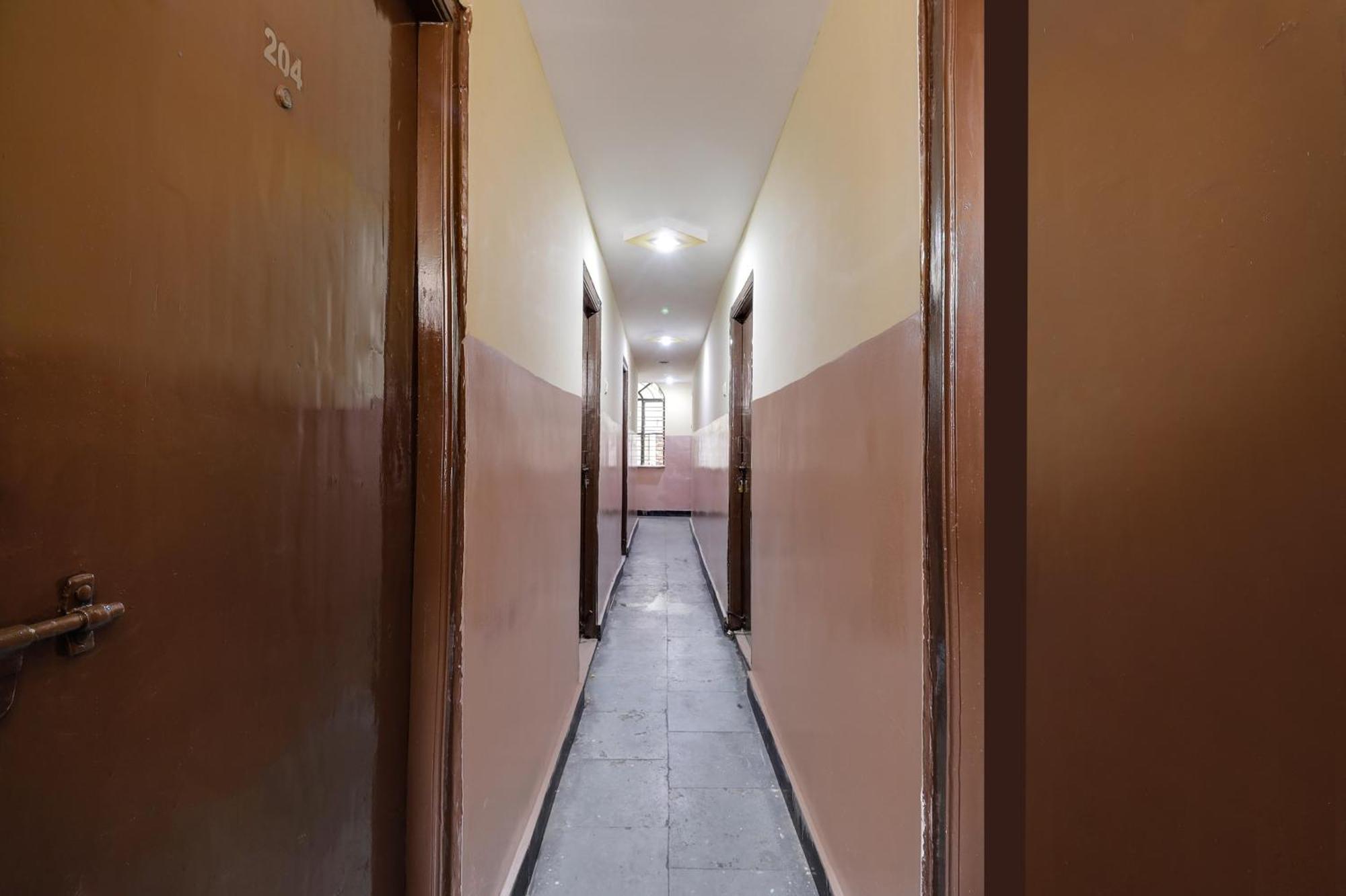 Spot On Hotel Sai Ashirwad Residency Hyderabad Exterior photo