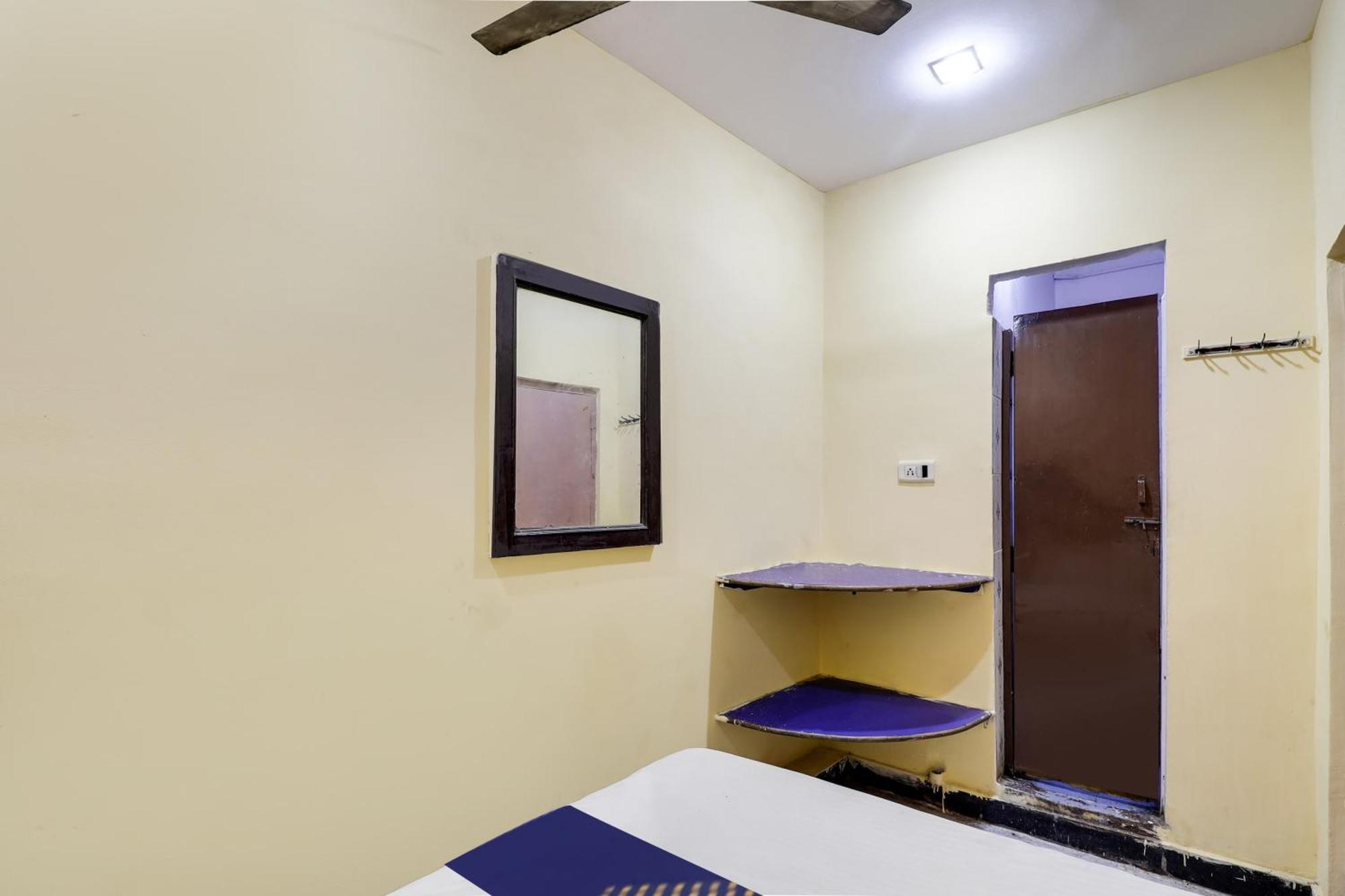 Spot On Hotel Sai Ashirwad Residency Hyderabad Exterior photo