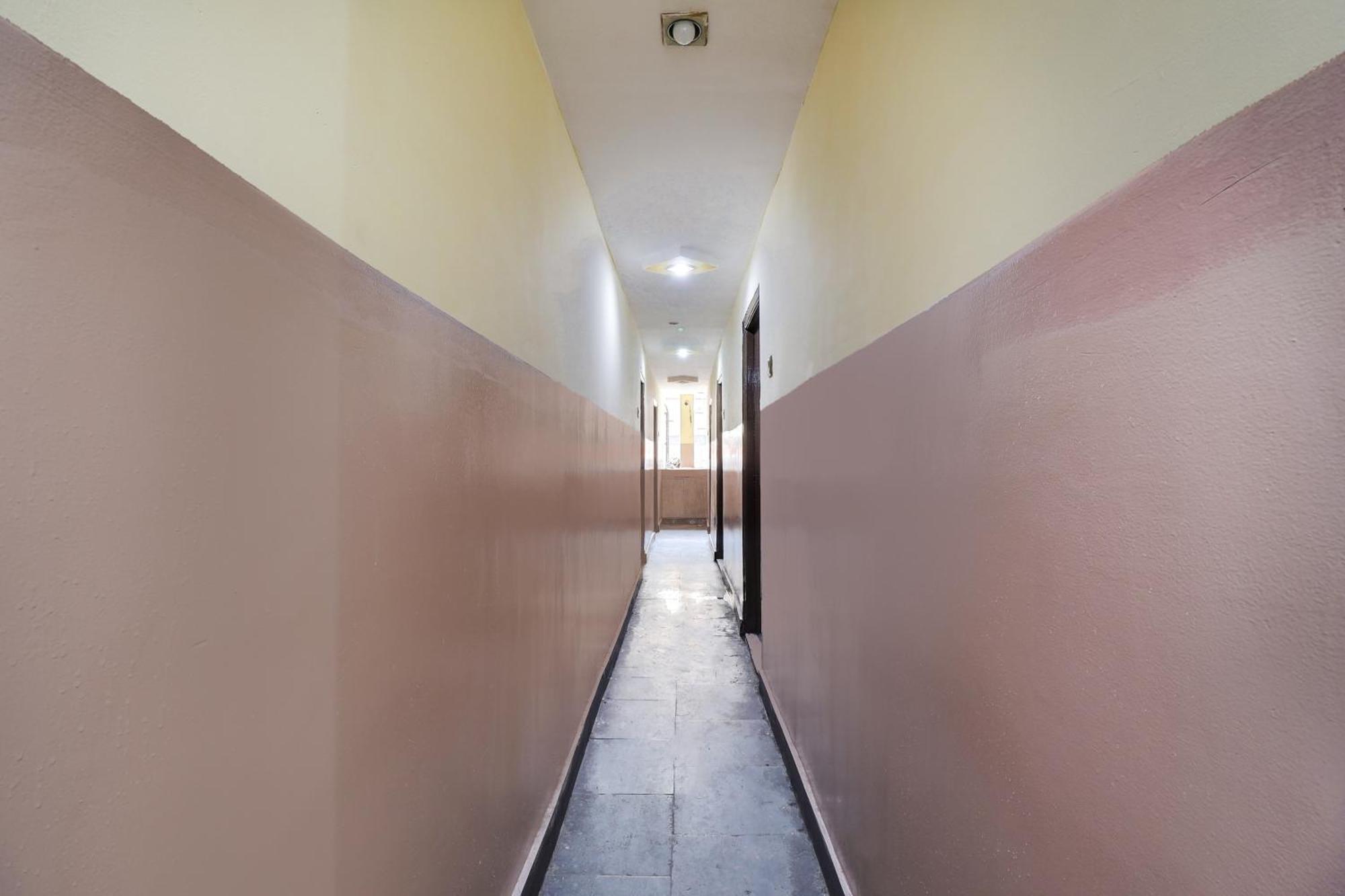 Spot On Hotel Sai Ashirwad Residency Hyderabad Exterior photo