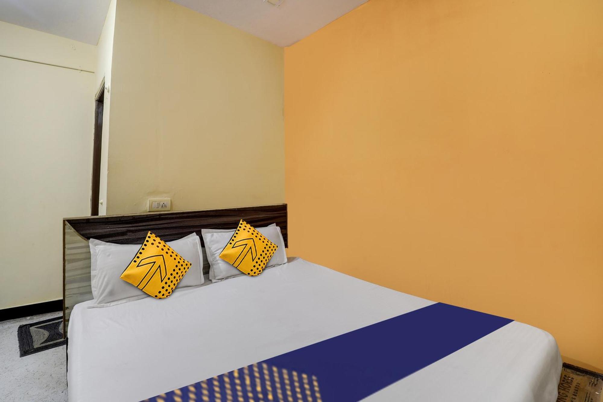 Spot On Hotel Sai Ashirwad Residency Hyderabad Exterior photo