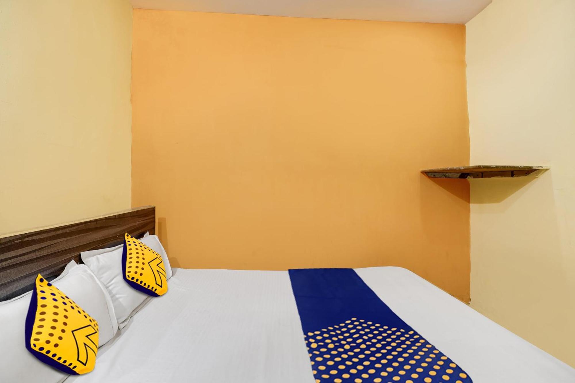 Spot On Hotel Sai Ashirwad Residency Hyderabad Exterior photo